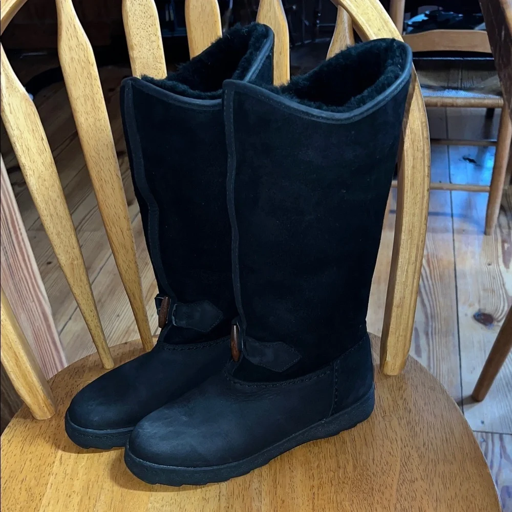 Sorel Wool LiningWomen's Black Suede Boots 6